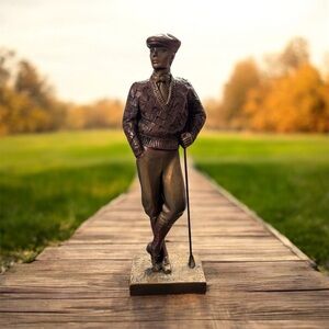 Vintage Classic Golfer